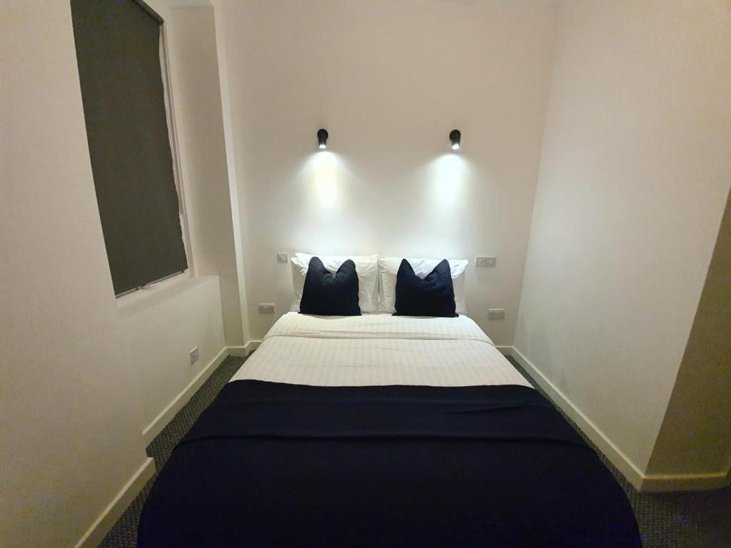 Alexandra Hotel